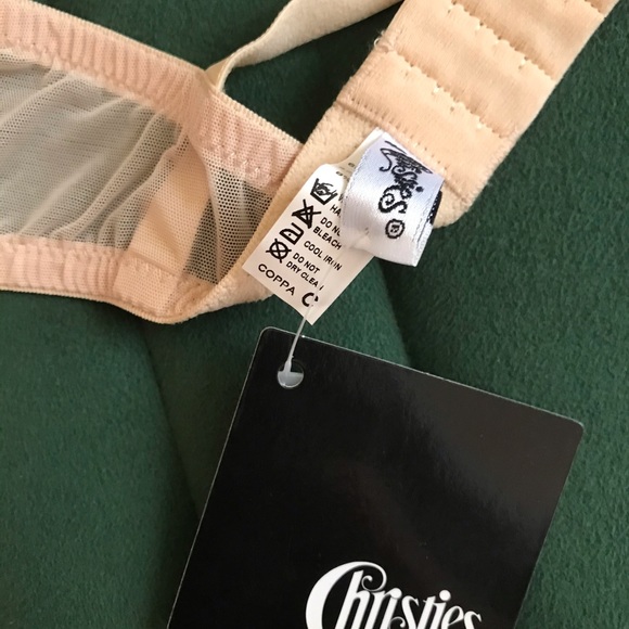 Christie’s Lingerie Set - Picture 5 of 13